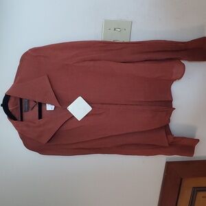 Sz 4 and 6 NWT Hensely textured fabric blouse